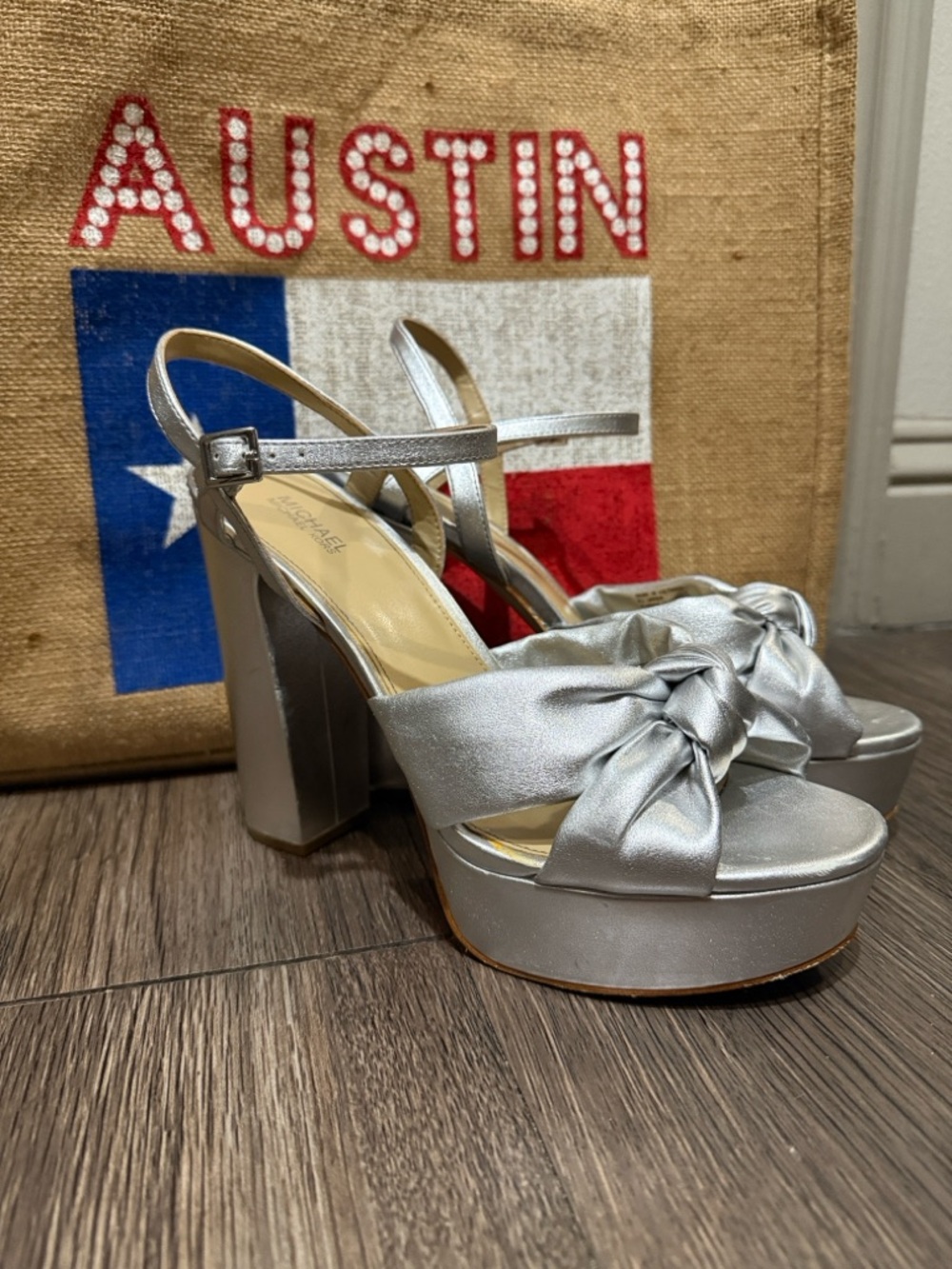 Michael Kors Josie Platform Sandals 8M